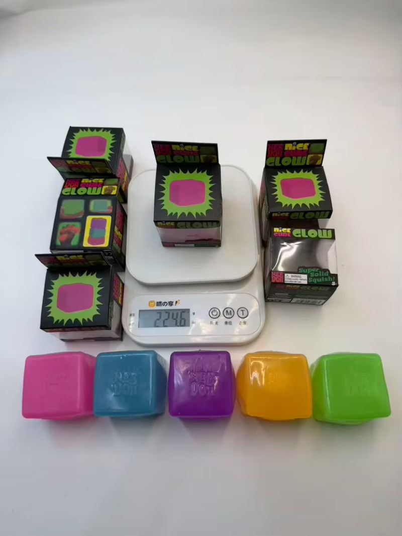 New Schylling Needoh Nice Cube - Fidget Cube Original 评论和价格
